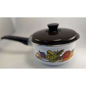 VTG Fingerhut Enamel saucepan w/lid 1975 Spice Of Life, 8" diameter vegetables